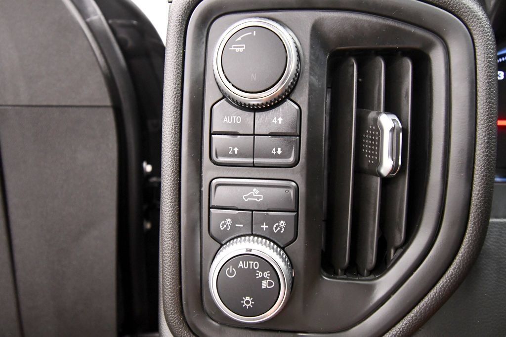 Used 2020 GMC Sierra 1500 4x4 Double Cab w/ Sierra Value Package image 18