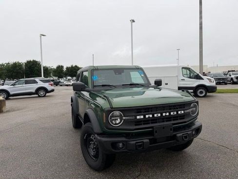 Used 2022 Ford Bronco Black Diamond AWD/4WD image 2