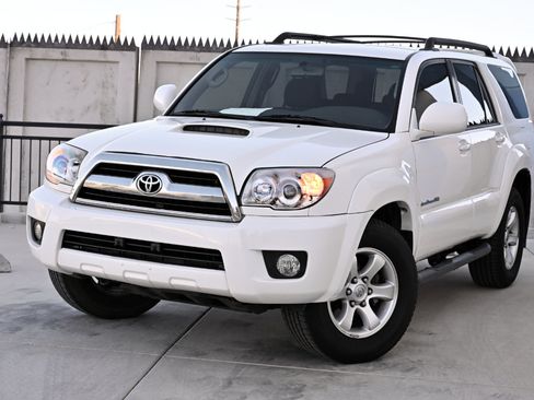 Used 2006 Toyota 4Runner Sport AWD/4WD image 3