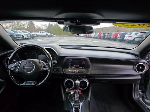 Used 2023 Chevrolet Camaro LT image 19