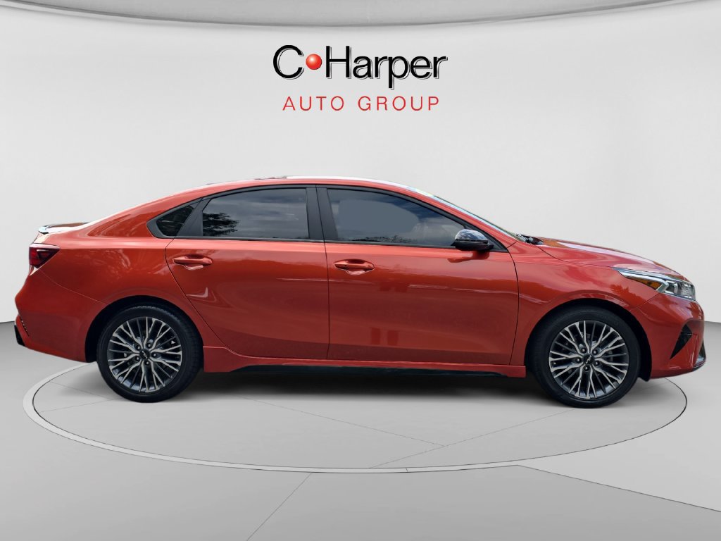 Used 2022 Kia Forte GT-Line w/ GT-Line Technology Package FWD image 2
