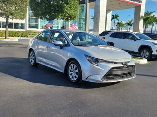 Used 2025 Toyota Corolla LE video 2