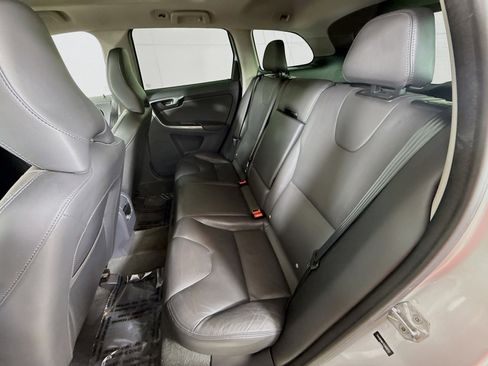 Used 2016 Volvo XC60 T6 image 20