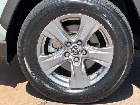 Certified 2022 Toyota RAV4 XLE AWD/4WD image 34