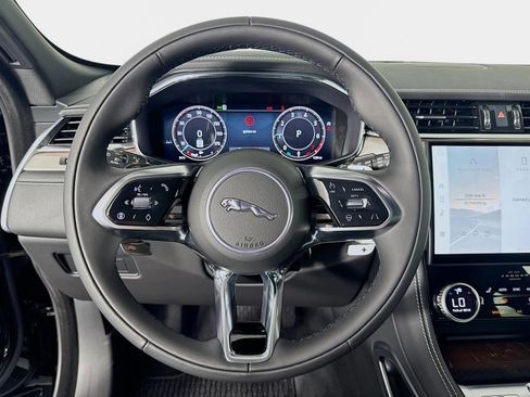 Used 2026 Jaguar F-PACE R-Dynamic S AWD/4WD image 12