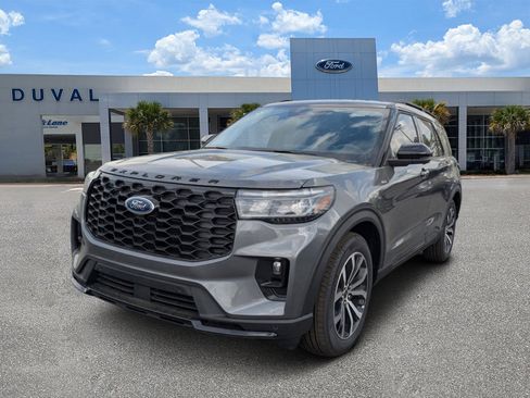 New 2025 Ford Explorer ST-Line w/ Premium Package image 5