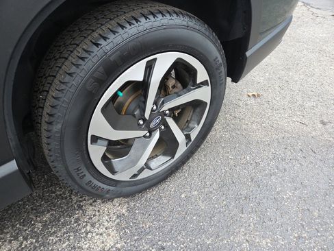 Used 2023 Subaru Forester Touring image 10