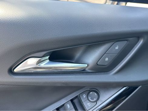Used 2025 Chevrolet Equinox LT w/ Convenience Package II FWD image 35
