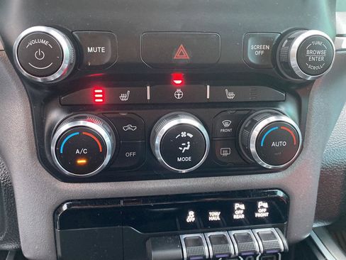 Used 2022 RAM 1500 Big Horn image 14