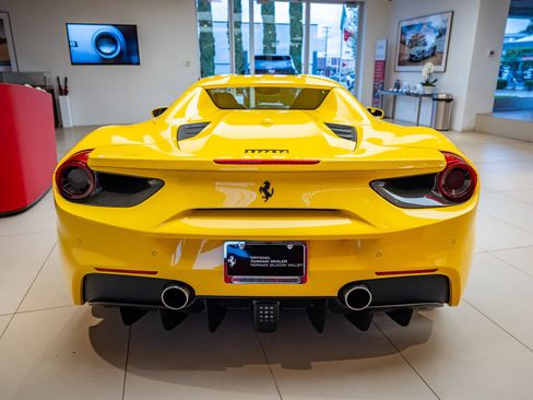 Certified 2019 Ferrari 488 Spider RWD image 30