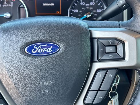 Used 2022 Ford F250 Lariat image 22