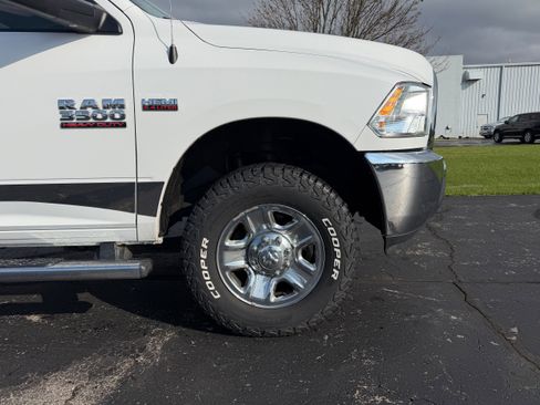 Used 2017 RAM 3500 Tradesman w/ Chrome Appearance Group AWD/4WD image 27