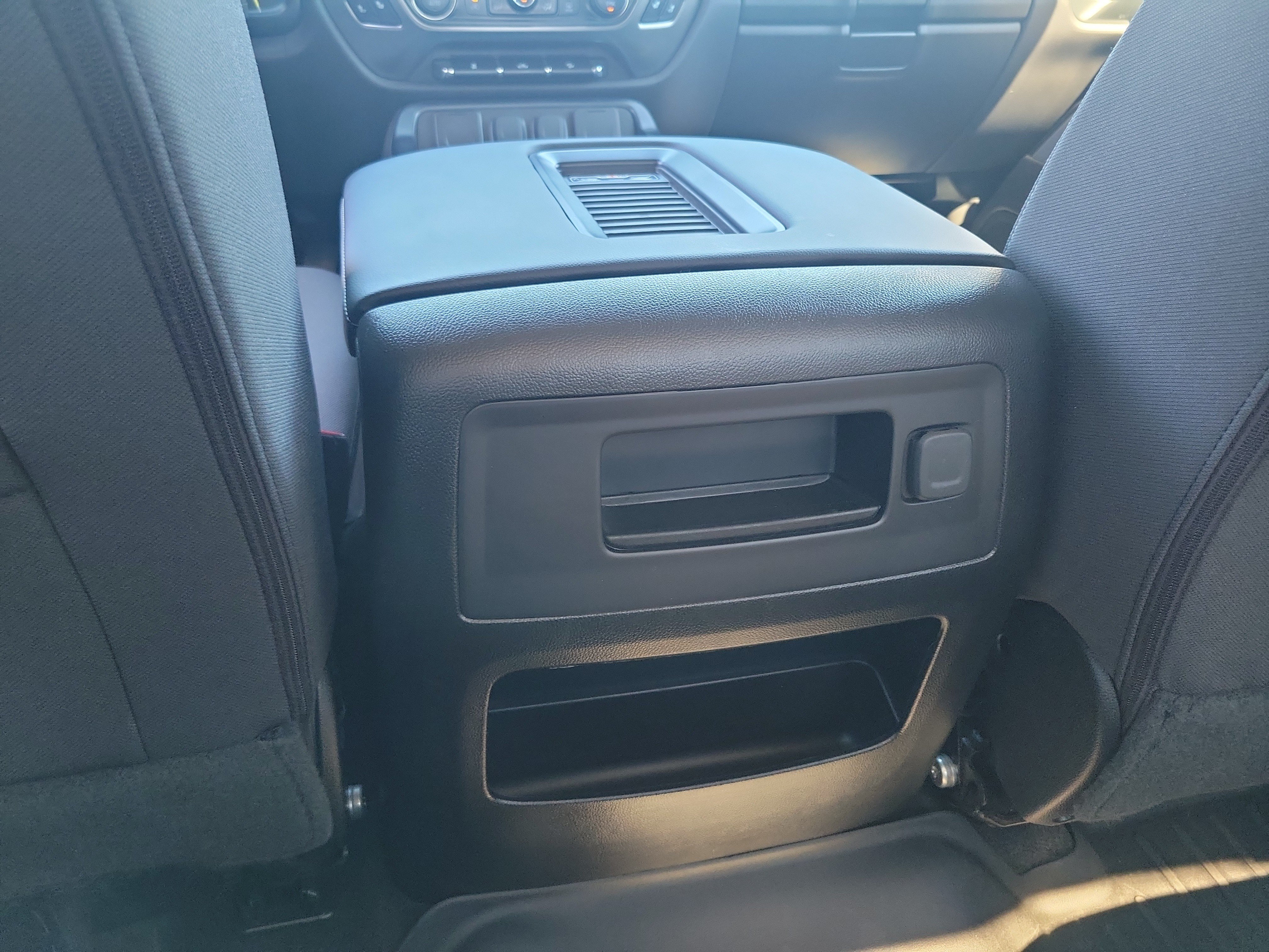 Used 2018 Chevrolet Silverado 1500 LT w/ All Star Edition AWD/4WD image 14