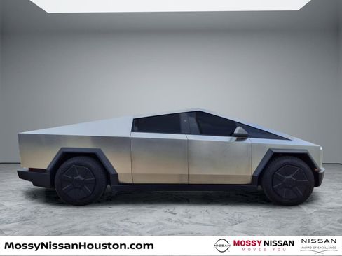 Used 2024 Tesla Cybertruck Cyberbeast image 8