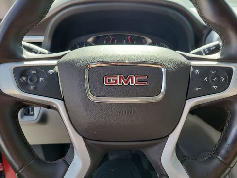 Used 2023 GMC Acadia SLT image 11