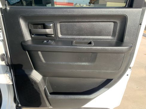 Used 2022 RAM 2500 Tradesman w/ Chrome Appearance Group image 15