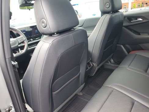 Used 2026 Chevrolet Equinox RS w/ LPO, Floor Liner Package AWD/4WD image 14