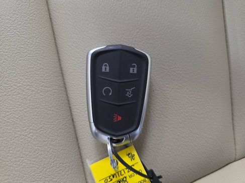 Used 2018 Cadillac XT5 AWD image 35