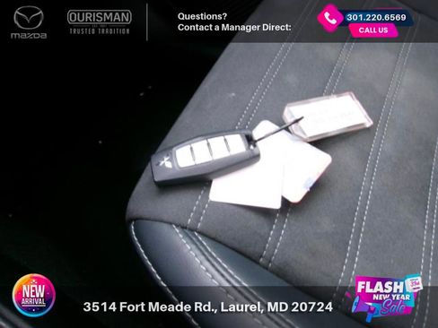 Used 2024 Mitsubishi Outlander SE image 12