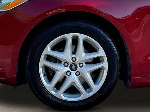 Used 2016 Ford Fusion SE w/ Equipment Group 202A FWD image 33