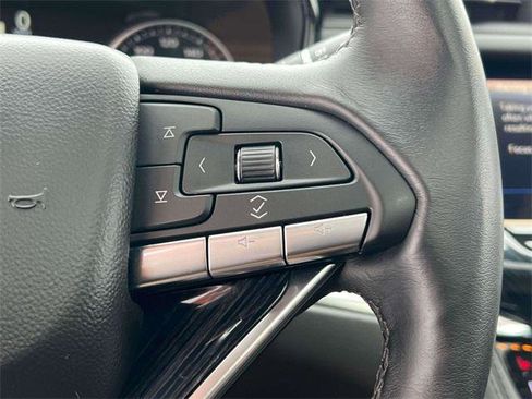Used 2024 Cadillac XT6 Premium Luxury image 19