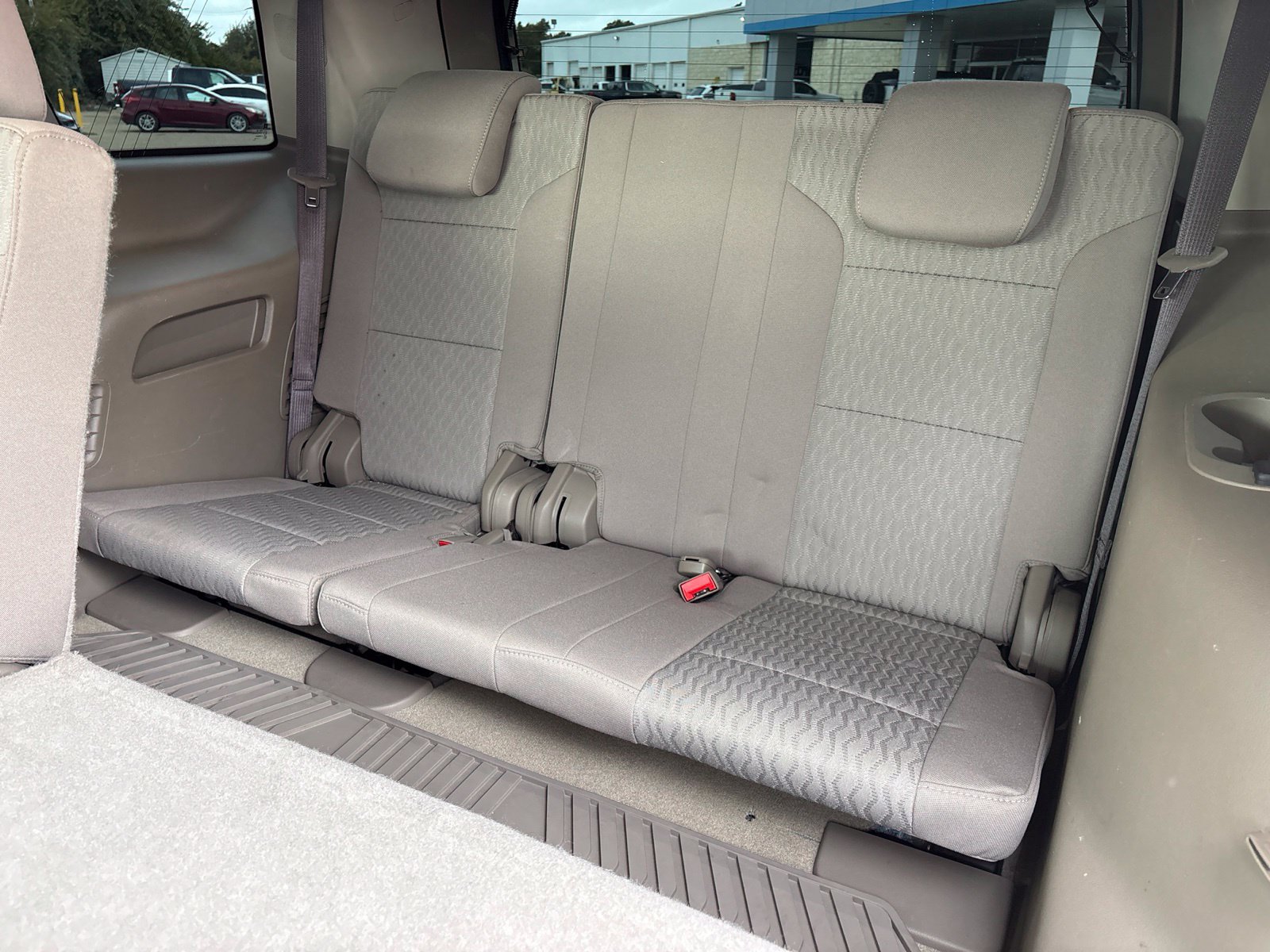 Used 2018 Chevrolet Tahoe LS w/ All-Season Package RWD image 16