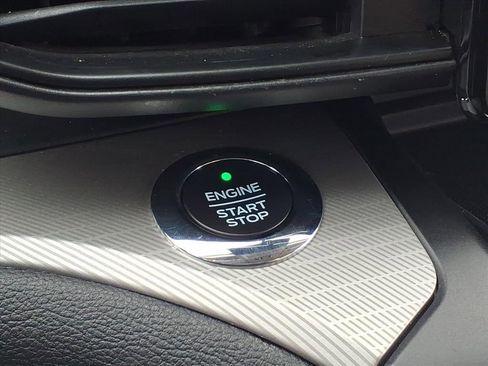 Certified 2020 Ford Explorer XLT w/ Class III Trailer Tow Package image 23