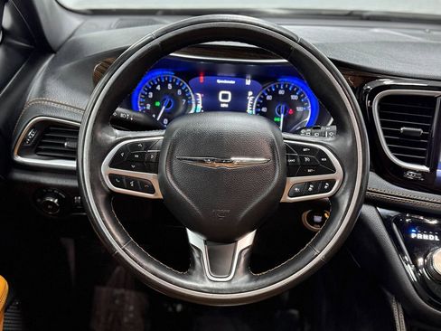 Used 2021 Chrysler Pacifica Pinnacle AWD/4WD image 18