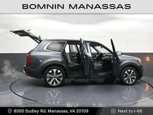 Used 2022 Kia Telluride EX w/ EX Premium Package image 37
