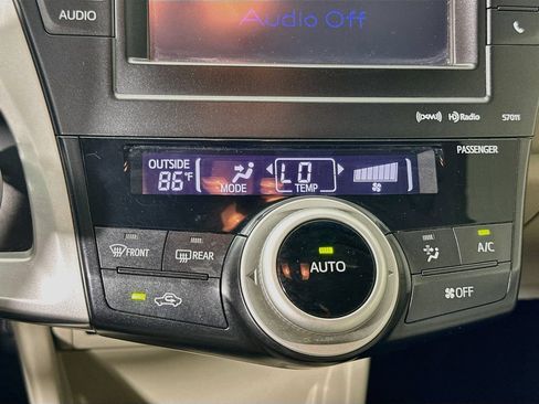 Used 2014 Toyota Prius V Five FWD image 14