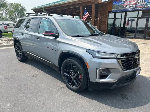 Used 2023 Chevrolet Traverse Premier w/ Redline Edition AWD/4WD image 2
