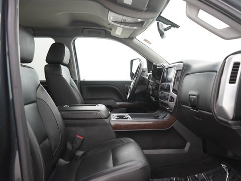 Used 2018 GMC Sierra 1500 SLT w/ SLT Premium Package AWD/4WD image 11