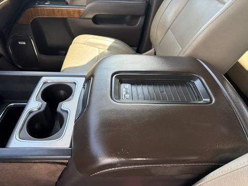 Used 2018 GMC Sierra 1500 SLT AWD/4WD image 21