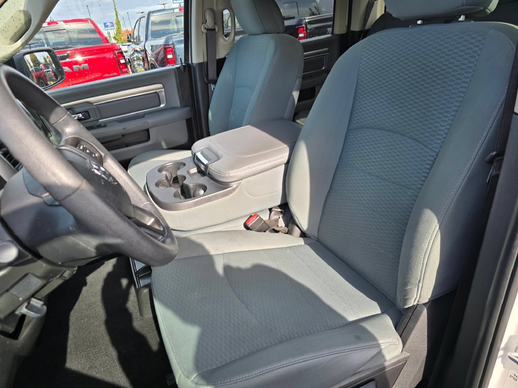 Used 2019 RAM 1500 Classic SLT AWD/4WD image 23