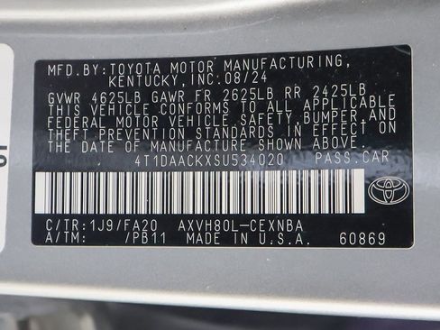 Used 2025 Toyota Camry LE image 41