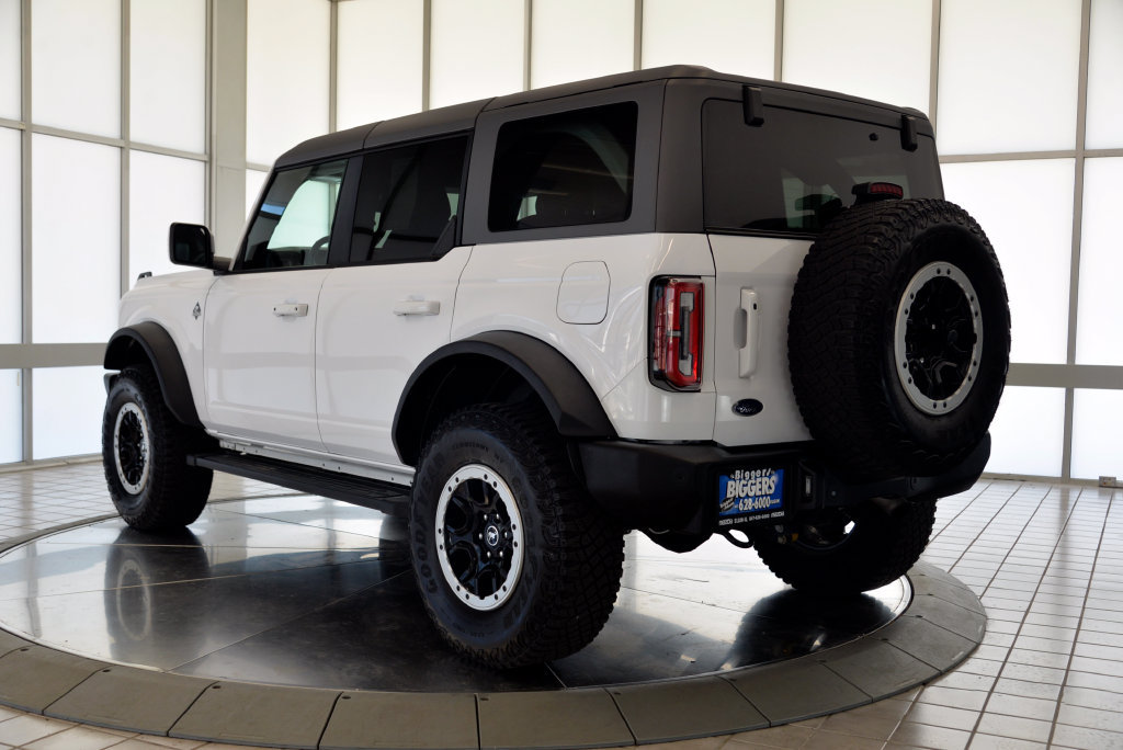 Used 2024 Ford Bronco Outer Banks w/ Sasquatch Package AWD/4WD image 6