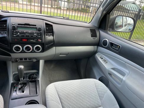 Used 2011 Toyota Tacoma PreRunner RWD image 22