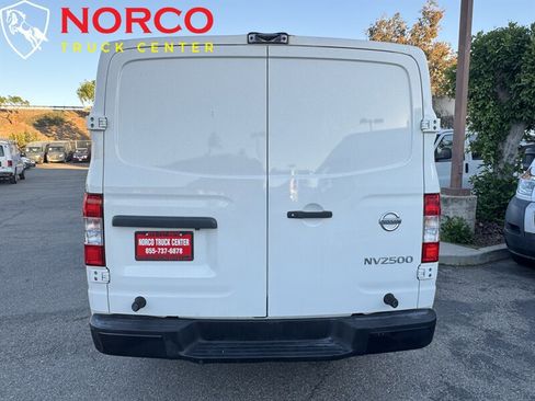 Used 2019 Nissan NV 2500 S image 9