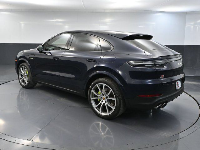 Used 2022 Porsche Cayenne E-Hybrid Coupe AWD/4WD image 5