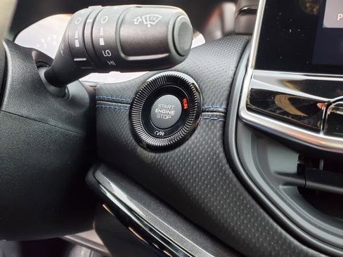 New 2026 Jeep Compass Limited image 12