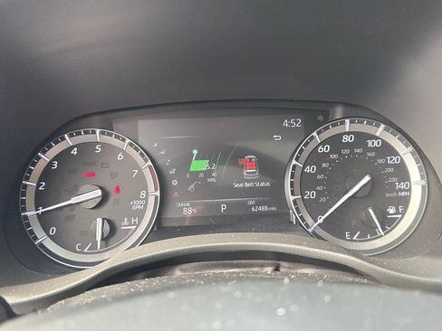 Used 2020 Toyota Highlander XLE FWD image 17