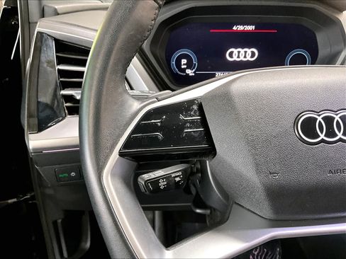 Used 2023 Audi Q4 e-tron Premium Plus w/ Premium Plus RWD image 20