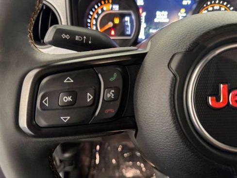 Used 2024 Jeep Wrangler Sport S image 6