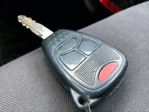 Used 2013 Jeep Wrangler Unlimited Sahara w/ Connectivity Group AWD/4WD image 14