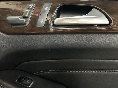 Used 2015 Mercedes-Benz ML 250 BlueTEC 4MATIC w/ Premium 1 Package image 24