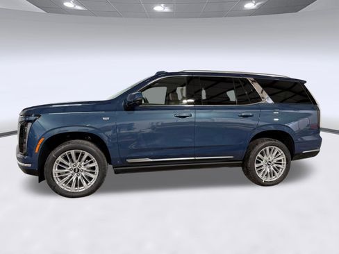 New 2026 Cadillac Escalade Luxury w/ Touring Package AWD/4WD image 2