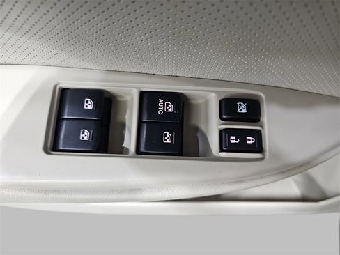 Used 2013 Subaru Outback 2.5i Limited w/ Moonroof Pkg image 30