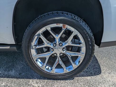 Used 2017 GMC Yukon Denali w/ Open Road Package RWD image 14
