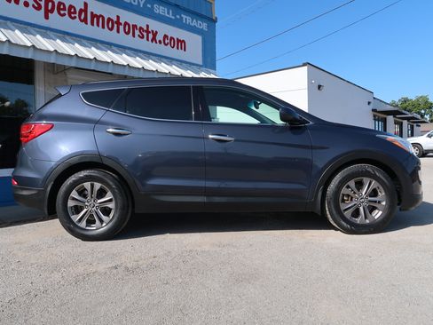 Used 2013 Hyundai Santa Fe Sport w/ Popular Equipment Pkg FWD image 4
