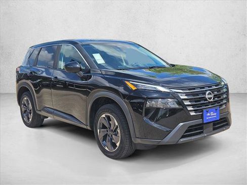 Used 2025 Nissan Rogue SV FWD image 3